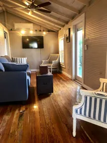 Manatee Point Cottage, Private Waterfront Getaway - Image 5