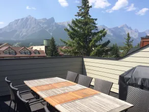Canmore Townhouse! Amazing views, walk to Downtown - Image 4