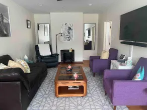 The Gallery and Garden Retreat Home - Image 2