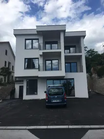 Modern Apartment in Dramalj with Swimming Pool - Image 2