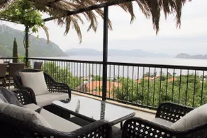 CarpeDiem Topfloor unrivalled view private beach - Image 3