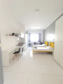 Studio 1A. Complete kitnet with garage. - Image 2