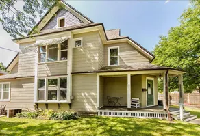 Large 4 Bedroom Downtown Home JUST BLOCKS TO MAYO - Image 2