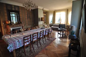 Beautiful mansion. - Image 3