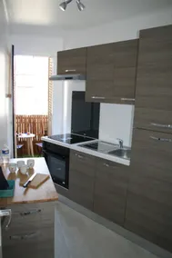 LARGE STUDIO IN THE CITY CENTER - Image 3