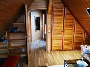 Charming attic apartment - Image 3