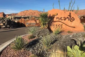 Snow Canyon Serenity - Luxurious home with a view - Image 2