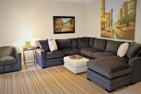 2 Br. 1 Bath guest suite with theater and pool! - Image 4