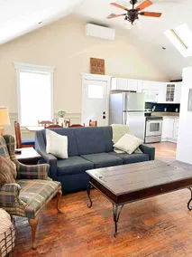 Coastal Cottage — 7 min walk to private beach - Image 3