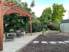 Newly Remodeled House 5 Beds, 3BR/2BA with Yard - Image 2