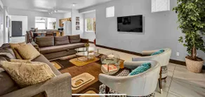 Clean Safe Family Friendly 3bd by Strip & Airport - Image 2