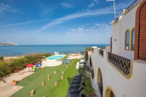 [VILLA SILVIA 5★] On the Sea with Jacuzzi and Swimming Pool - Image 5