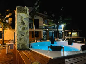 Luxury cabin with hot tub facing the lake - Image 2