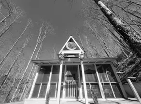 Quartermoon Cabin At The Mountain Shire - Image 4