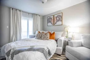 The Designer Magnolia Haven: Work & Relax in Style - Image 5