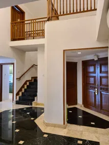 4BR COZY TROPICAL RETREAT PENTHOUSE JAKARTA - Image 5