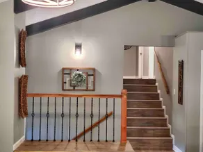 Modern Farmhouse 4 Bedroom Home Away From Home - Image 3