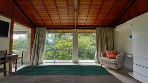 Entire house surrounded by greenery - Image 4