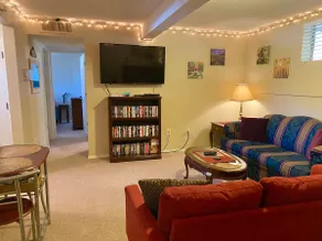 Flagstaff Hideaway *Mtn Retreat *Central *Sleeps 4 - Image 2