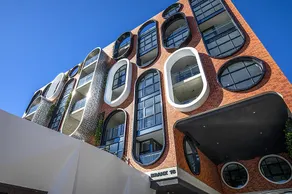 2 Bedroom Luxury & style in the heart of Braddon - Image 4