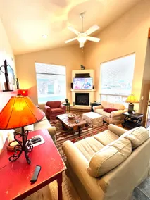 Moab LaSal Home 3 Bed,3 Bath, Kitchen, Pool/HotTub - Image 2
