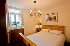 Rustic style 4-roomed apartment with great views. - Image 4