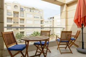 Miklat Cosy 1BR - Island Herzelya - Bright & Calm - Image 4