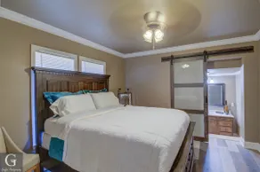 Cozy Cottage - Your 'Home Away From Home' - Image 5