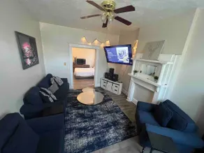 Chill Spot on Broadway - Image 2