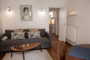 2 rooms at the foot of the metro 4 Person - Image 4