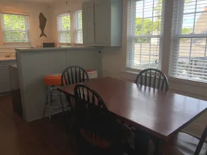 Campus Cottage - Image 3