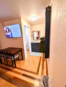 The Cat7: Guest Suite II - Image 2
