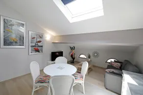 Door 5 *** Lorine - Image 5