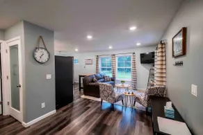 Cheerful Northwoods Getaway - Image 5