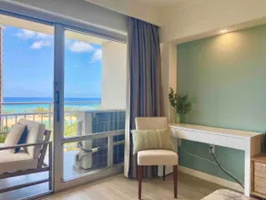 Waikiki Beachfront Home with Ocean and Beach View - Image 4