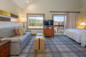 7667^ Gorgeous View - Ski-In/Out - 4 Season Pool! - Image 5