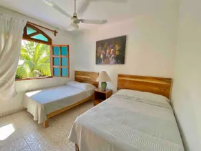 Villa Palomas A Unos Pasos De Playa La Ropa - Image 2