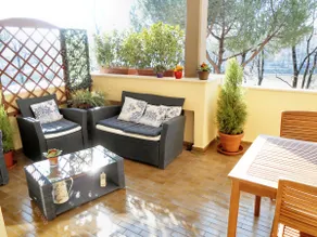Terrace on the River - Image 4