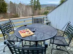 Central NH - Near Lake, PSU, Hiking Trails, Skiing - Image 4