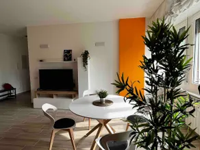 The Bright Place: wide and modern condo apartment in Milan - Image 3