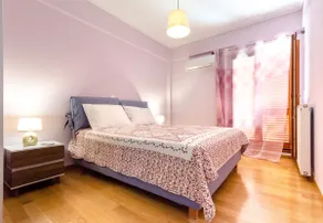 Leo - Unique Glyfada Apartment - Image 5