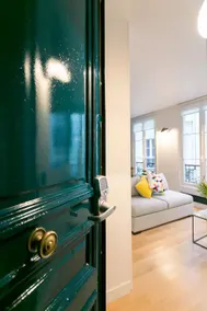 Central Apt – Luxembourg / St-Germain - Image 5