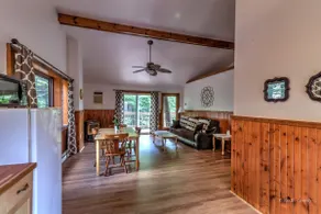 Tree Top Suite@Magnolia Streamside Resort - Image 3