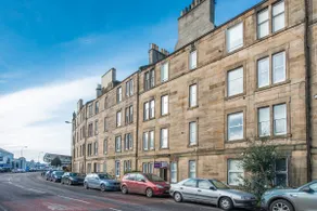 Roseburn Edinburgh Beautiful 2 Bedroom Apartment - Image 4