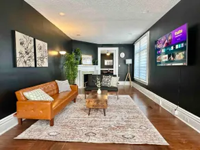 Modern 4BR Duplex | 2 Units | Elmwood Village - Image 3
