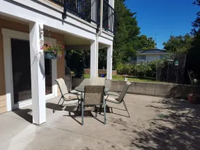 Sunny suite close to Sooke harbour and town core. - Image 4