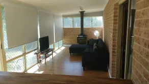 Garden unit - close to town centre - Image 2