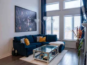 Tranquil 4bed home in Ottawa with parking! - Image 2
