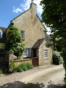 Cottage on the Cotswold Way - Image 3