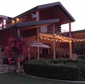Peaceful Bunkhouse Near Bakersfield - Image 4